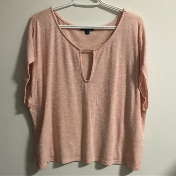 American Eagle Keyhole Top - Picture 1 of 3